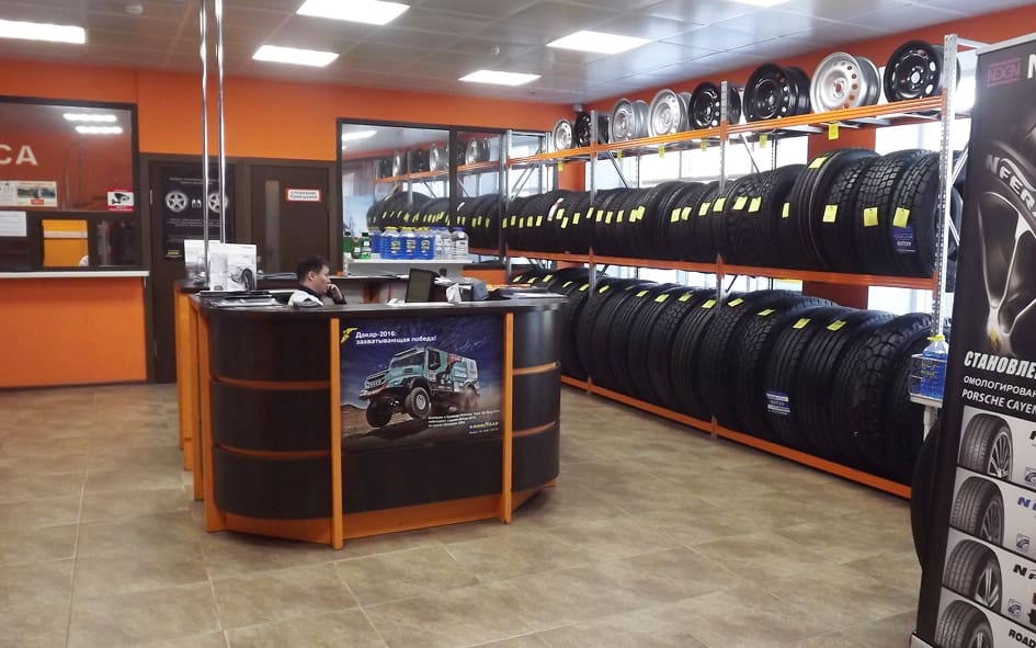 Главный офис: ул. Ларина, д. 19А 8 Главный офис: ул. Ларина, д. 19А 7