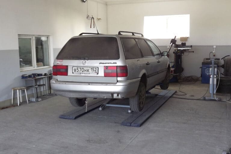 Магазин шин и дисков: г. Павлово с. Б.Давыдово, ул. Дорожная, д. 66 5 Шиномонтаж магазина по адресу: г. Павлово с. Б.Давыдово, ул. Дорожная, д. 66