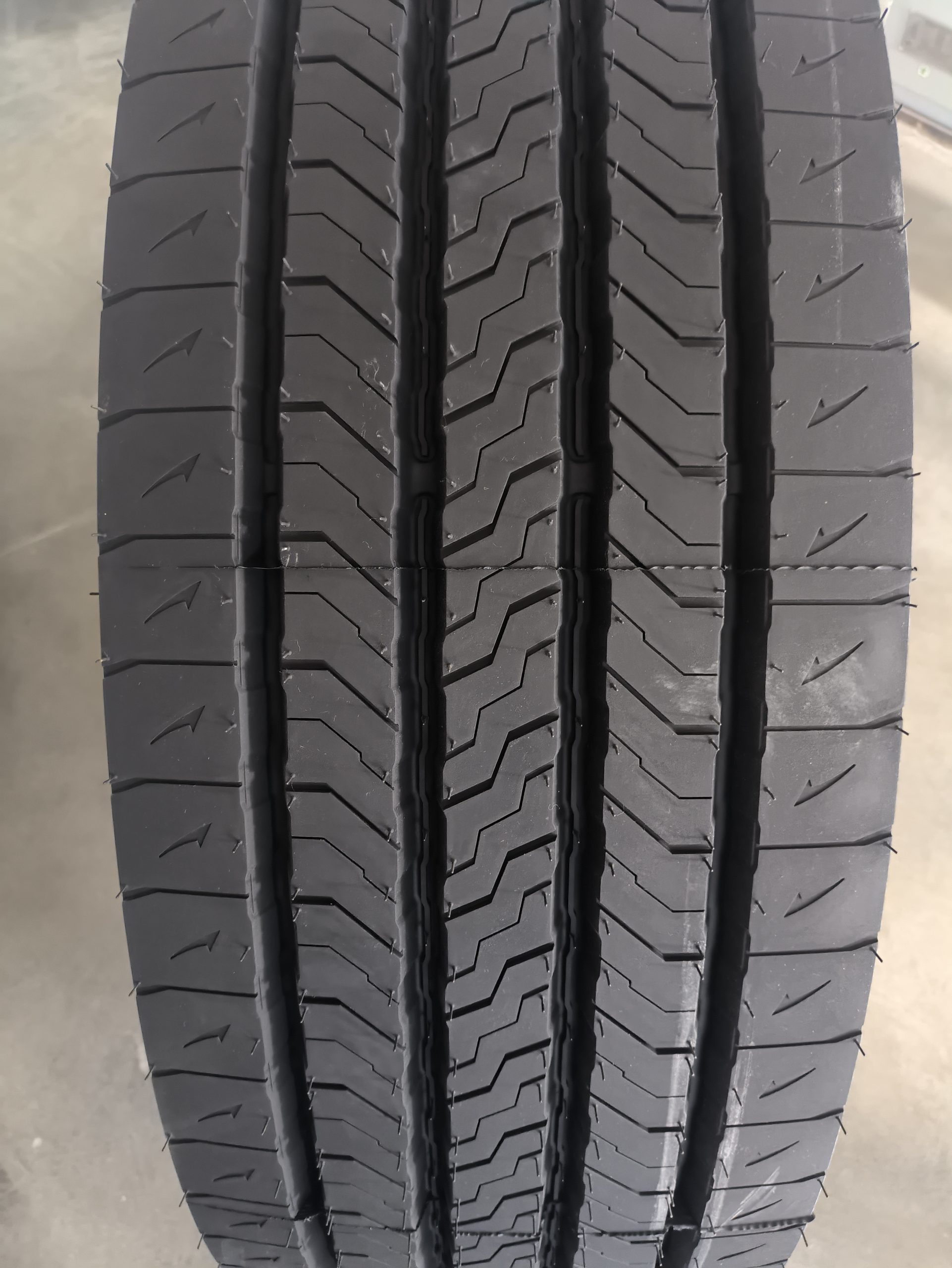315/80R22.5 LANVIGATOR SL102 TL 20PR 157/154 L (рулевая) (Вьетнам) 2 315/80R22.5 LANVIGATOR SL102 TL 20PR 157/154 L (рулевая) (Вьетнам)