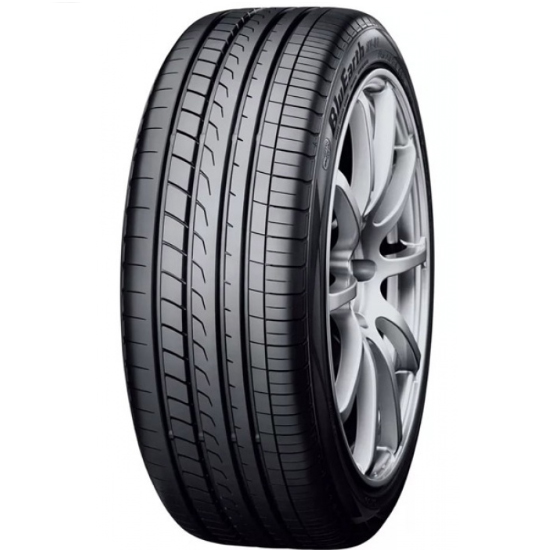 205/65R16 YOKOHAMA BluEarth-GT AE51A 95 H XL 1 kind=photo angle=diagonal crop=full
